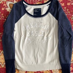 American Eagle sweater